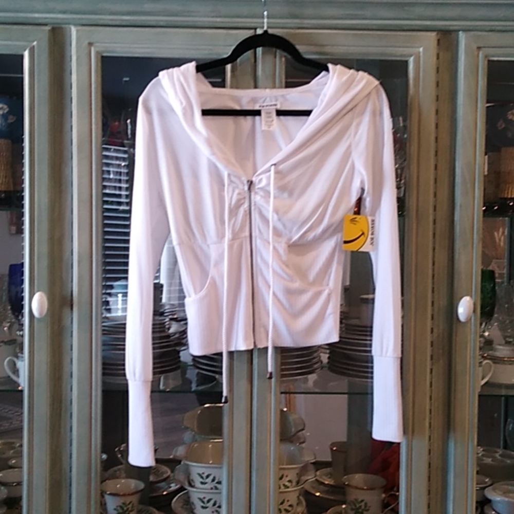 NWT White Joe Boxer cropped Hoodie size M